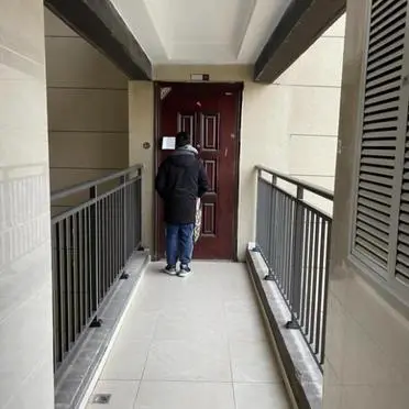 最近，我听到一些言论声称计入公摊面积的消防连廊是假的，这让我感到非常担忧。

作