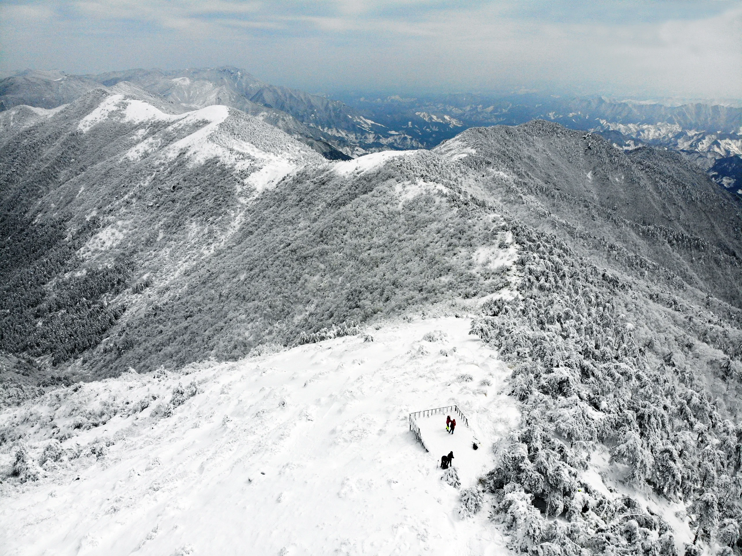 冬日徒步计划｜杭州这里赏雪天花板