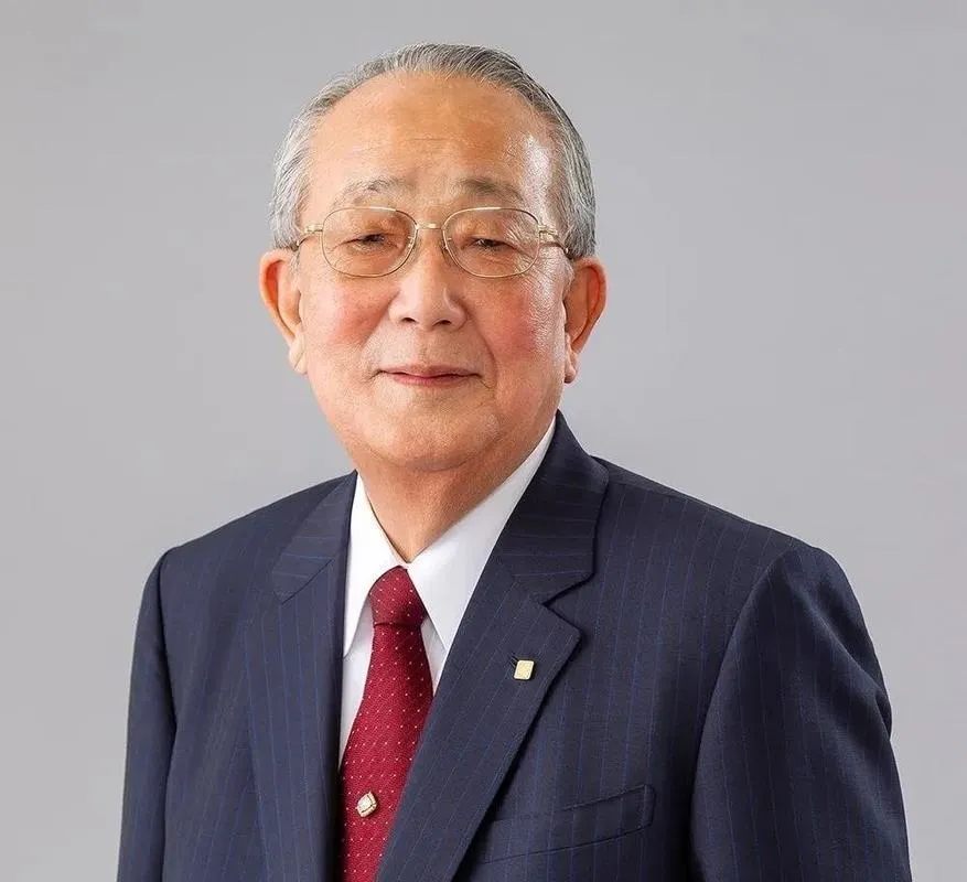 稻盛和夫说：“说话只要声音一低，你的声音就会有磁性，说话只要一慢，你就会有气质，