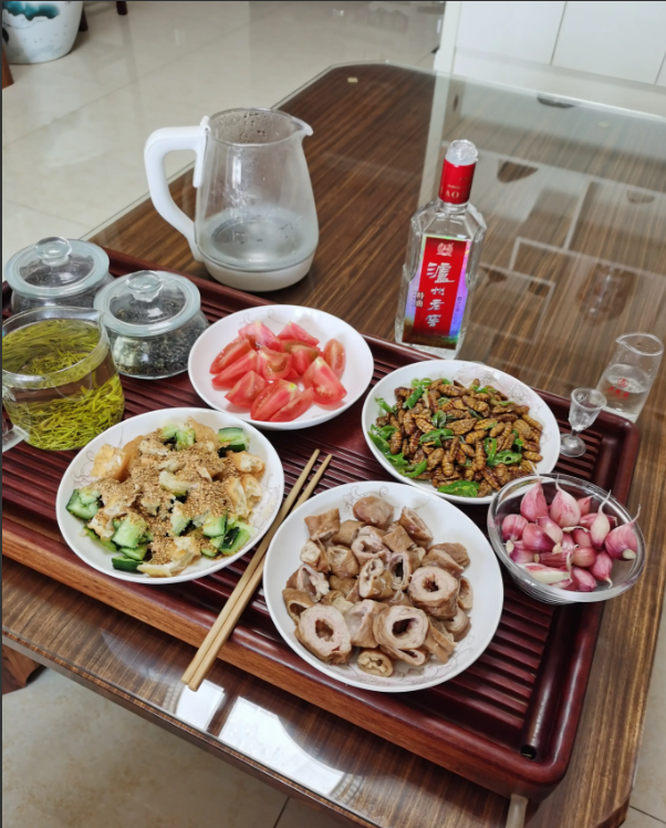 人生看透了，人性悟透了，也就这么回事吧，人这一辈子是活给自己的，只要不欠谁的，对