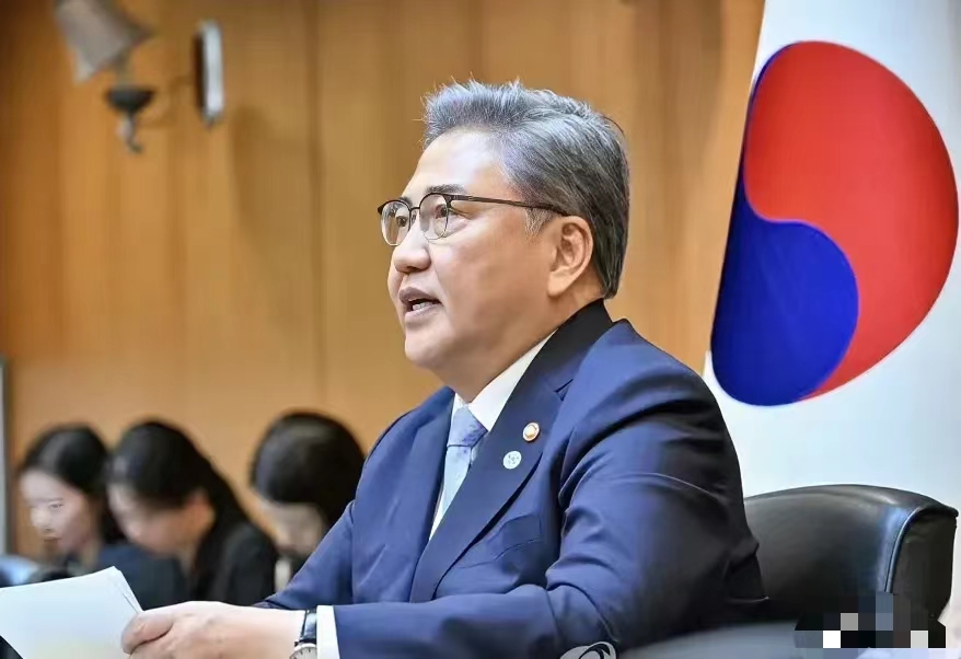 太能甩锅了！韩国釜山申请举办2030年世博会失败后，引发了国内一片哗然，毕竟，尹