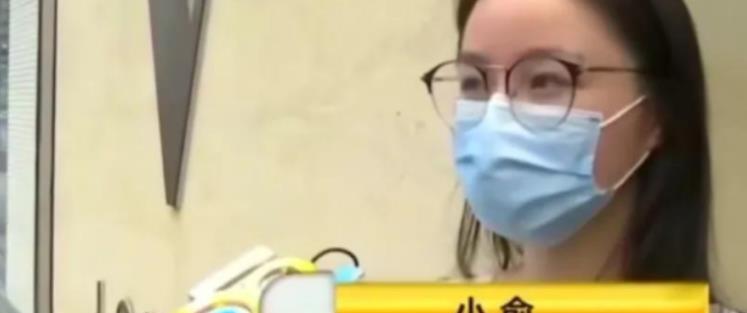 在浙江杭州，三名女性在KTV点了一位男模陪酒，共度了一个通宵。随后，她们给男模5