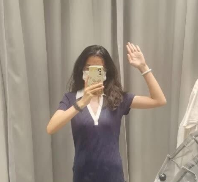 我终于明白了为什么在穿衣服拍照时需要扭动身体, 实践才能获得真正的知识。
