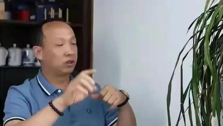 电视都不敢这么演，幸卫林“一鱼两吃”翻车，这下将自己送进去了