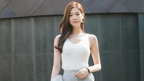 跟前任聚会上玩游戏输了，没想到他们竟然提出那样的要求