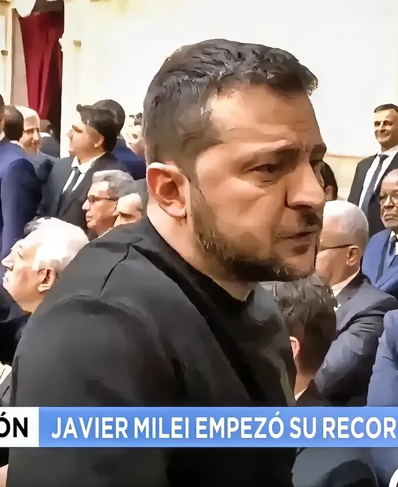 多家外媒披露，泽连斯基参加阿根廷新总统米莱就职典礼途径巴西加油时，曾主动要求与巴