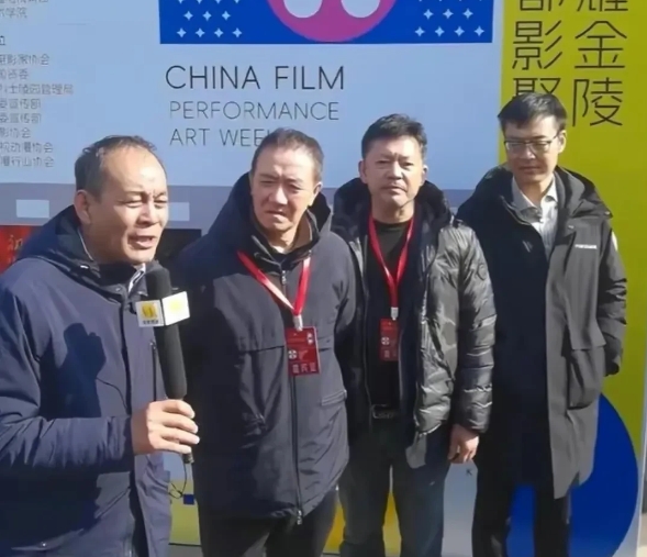 天哪，咋都老成这样了呢？记得张光北，李幼斌、何政军同剧演戏时，特别是李幼斌那生龙