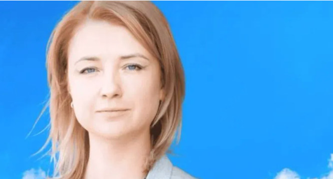 俄罗斯新一任总统候选人（普的竞争者）叶卡捷琳娜·邓措娃接受路透社记者专访。这次访