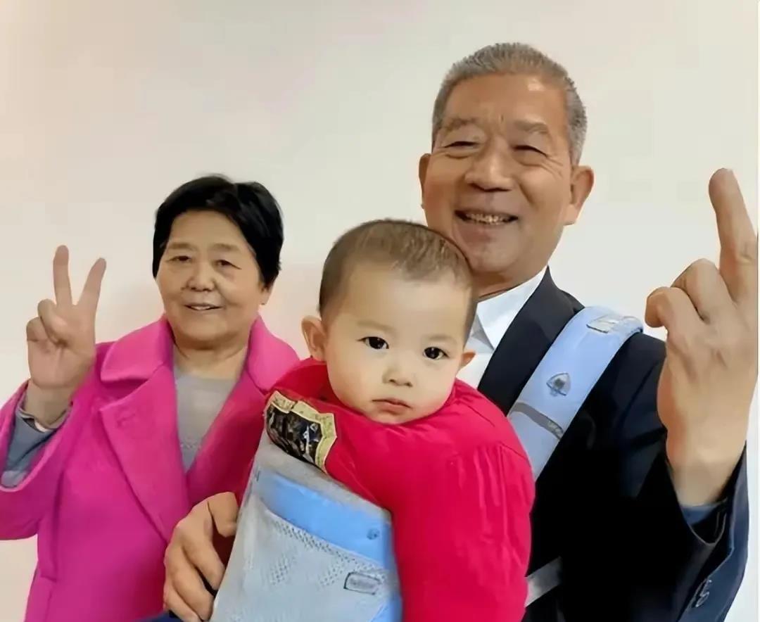 4年过去了，山东67岁大妈怀孕生子，扬言不会麻烦子女，如今怎样
山东省一位67岁