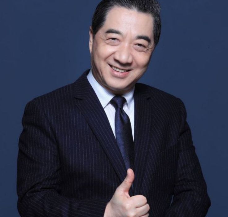 军事专家，张召忠说，美国一直插手中东，是因为中东的石油吗，也是也不是，美国不缺石
