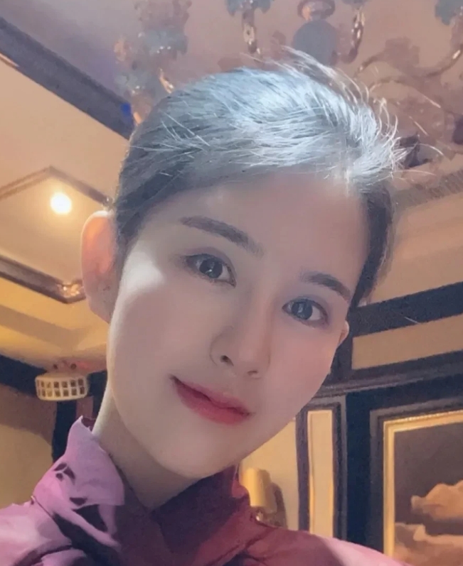 缅北诈骗“女魔头”之首魏榕，向果敢同盟军发出投降条件:

1.同盟军需对她、她的