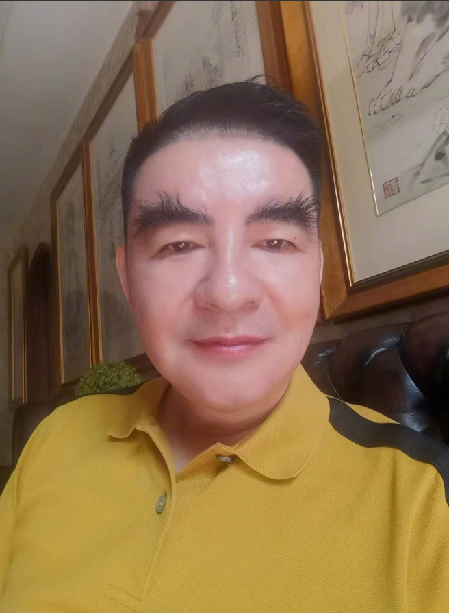 任何时候都要记住，你是一个普通人。
任何时候都要尊重别人，有尊重，有友谊，就有合