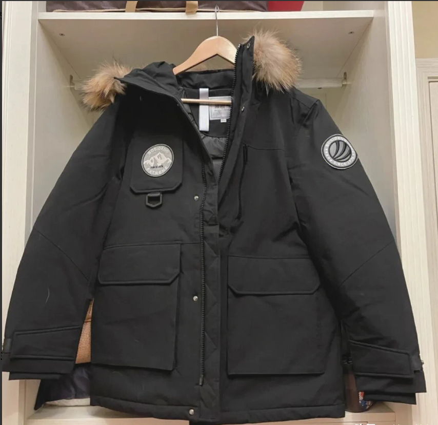 顶级的鹅绒一吨68万，500克才340元！市面上没有一款羽绒服会充500g鹅绒。