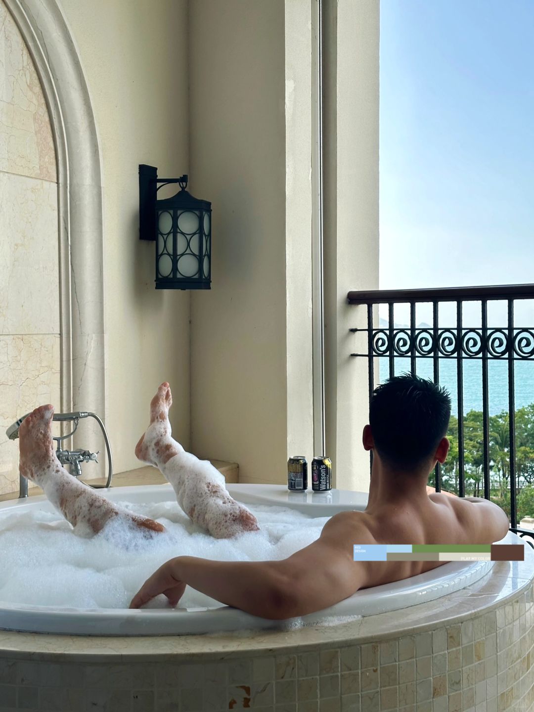 快进来 北方er到海南过春节
小红书大大要跟央视搞事情！合作“大家的春晚”。
越