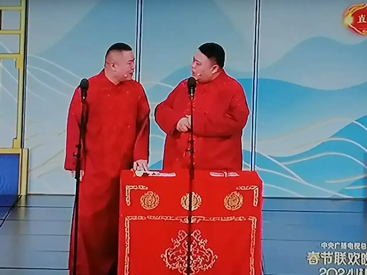 他们是想恶心谁？

这两位要颜值没颜值，要水平没水平，真不明白那些硬捧他们的人到