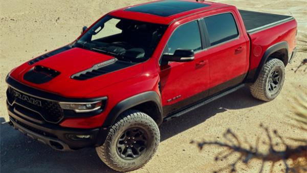 专门为了干福特猛禽的怪物，皮卡，道奇RAM1500TRX