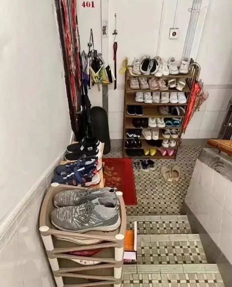 赶上这样的邻居是不是倒了八辈子霉了？！
       我家的楼下邻居让我脑袋疼了