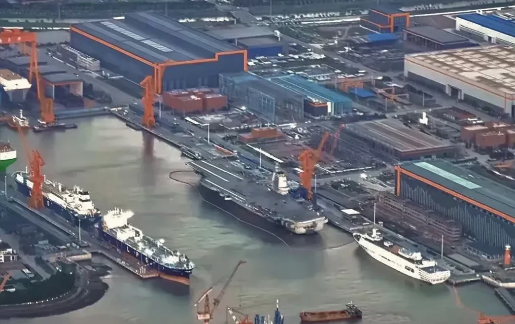 来了来了，福建舰要海试了，真是万众期待的事情，这应该是军迷今年最关心的事情了，根