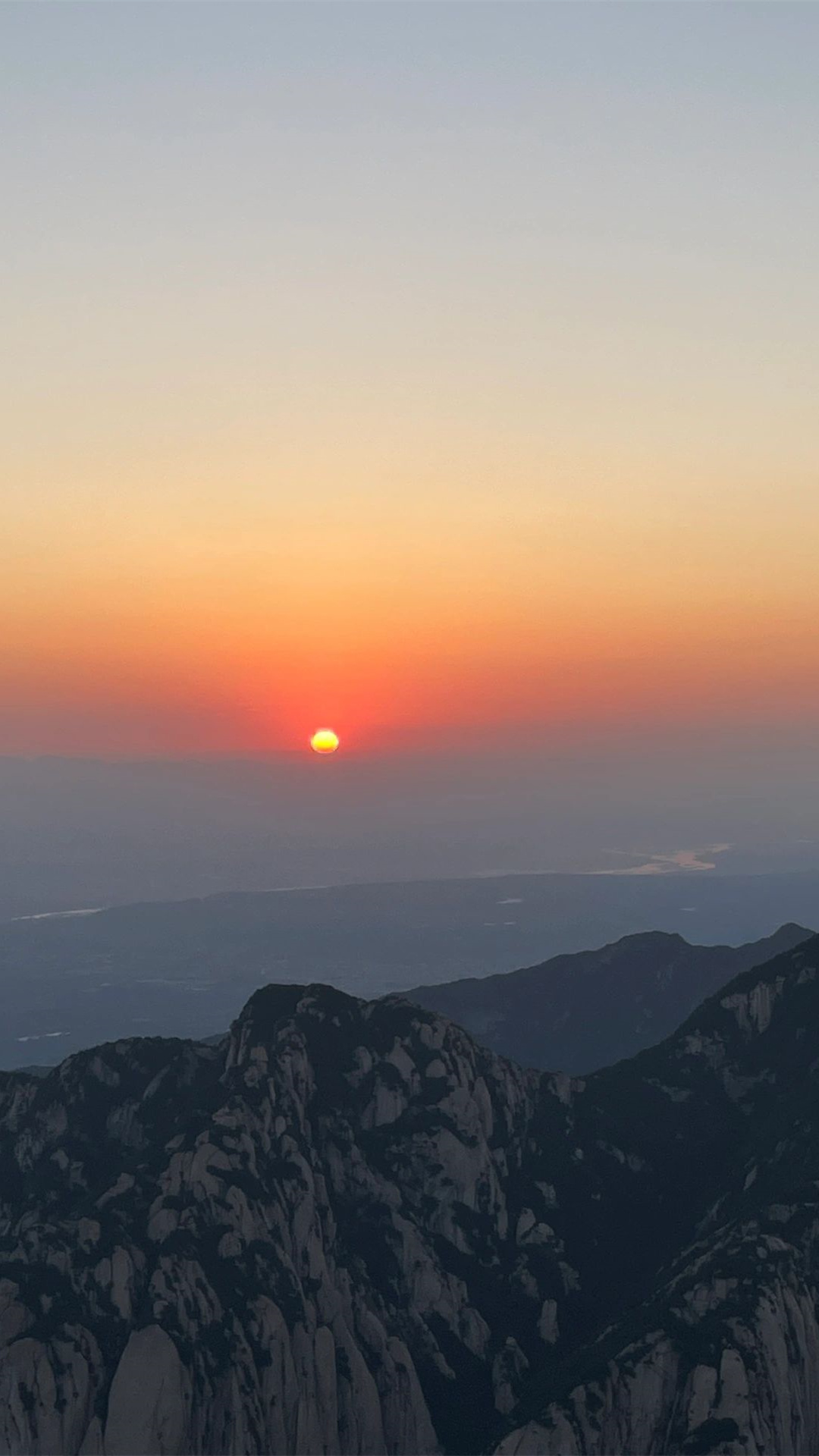 夜爬华山｜看到日出的人都说值了🌄！