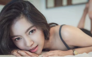 生日当晚我狠狠教训了讨厌多年的男人，他却挣脱束缚将我困在......