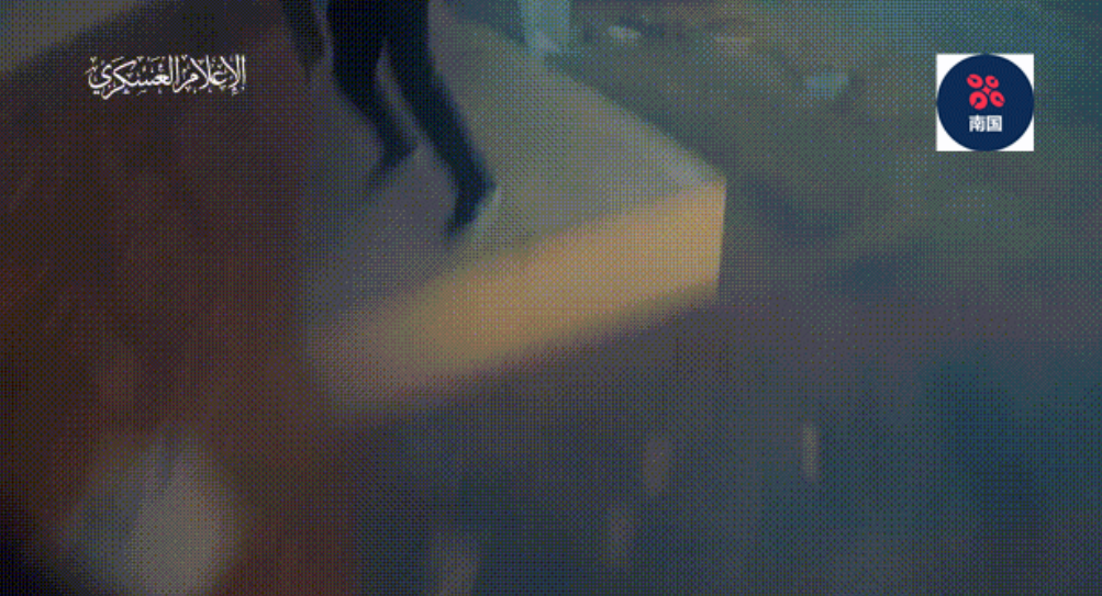 巴勒斯坦抵抗武装“大胖子”战士向以色列梅卡瓦坦克打RPG真稳！11月22日，巴勒