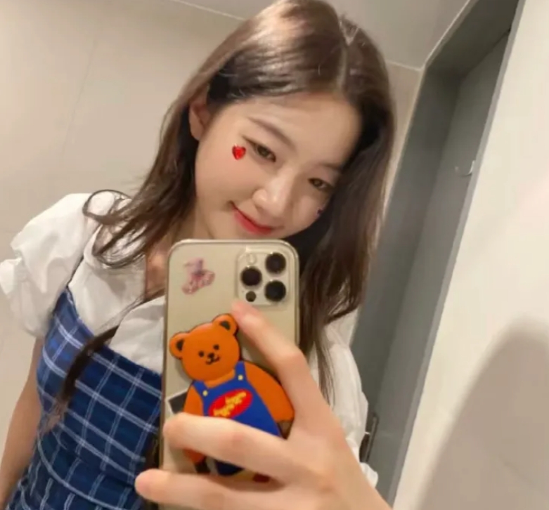 作为一名26岁的黄花闺女，说出来有点不好意思，还好网络里面可以畅所欲言。
我是每