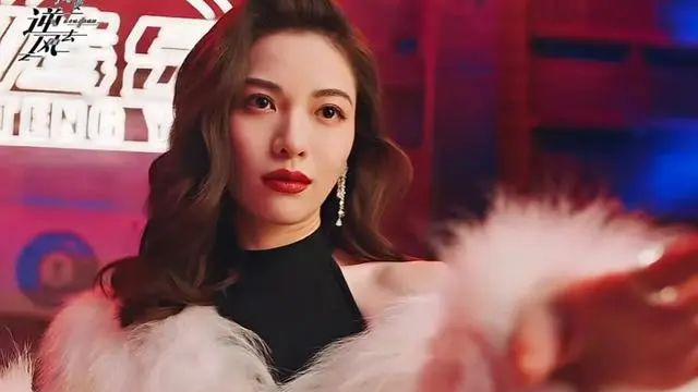 钟楚曦《我要逆风去》首播大爆！火上热搜，终于有我熬夜狂追的都市大剧