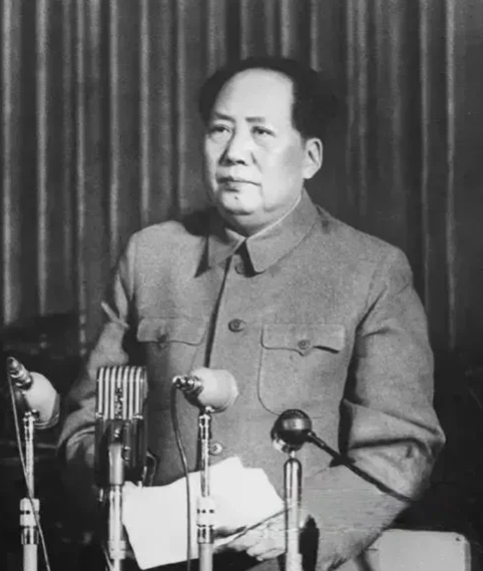 俄罗斯：不怕美国
朝   鲜：不怕美国
中   国：不怕美国

你没看错，这是最