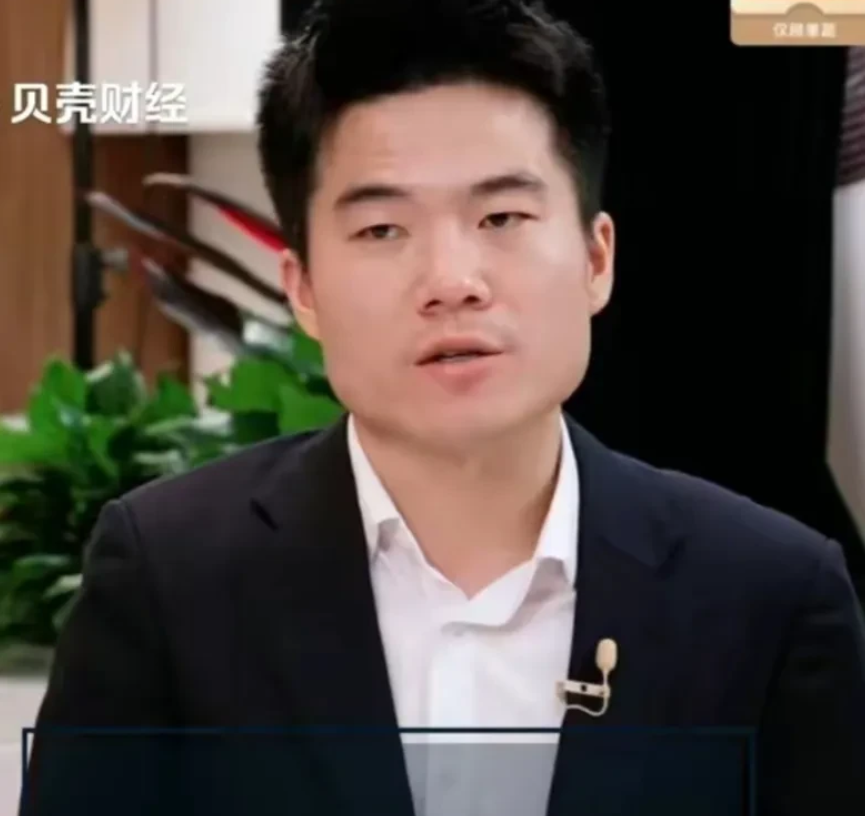 资本家们都听听吧！
董宇辉的这段活，真的是绝了！
他说：我要拿的多，我就的创造的