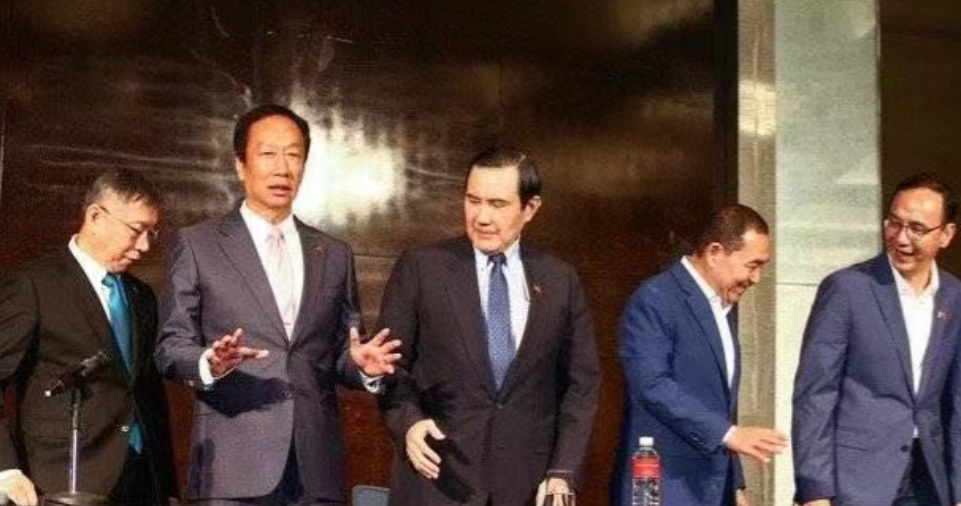 世界名画：《乌合之众》《各说各的》