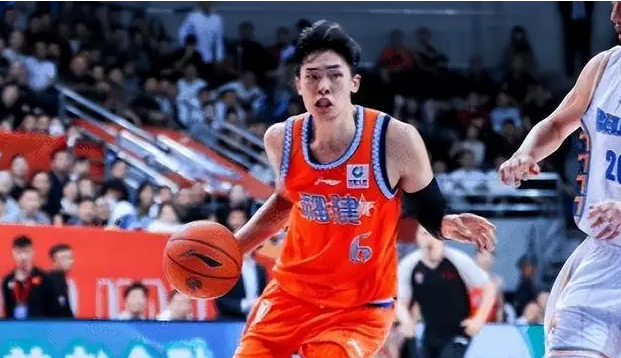 根本输不了！深圳109-101战胜福建，揭露三个可怕事实！
1、贺希宁真的稳定1