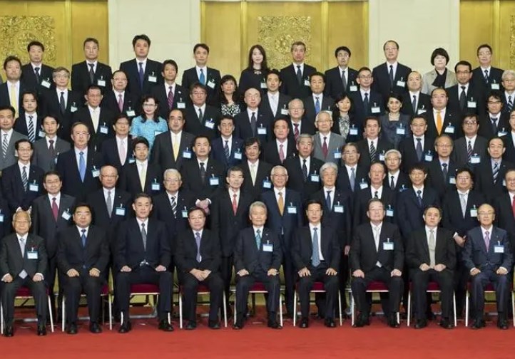 200多名日本“重量级”代表访华，要求：撤销中国的日本水产品进口禁令。中国禁令出