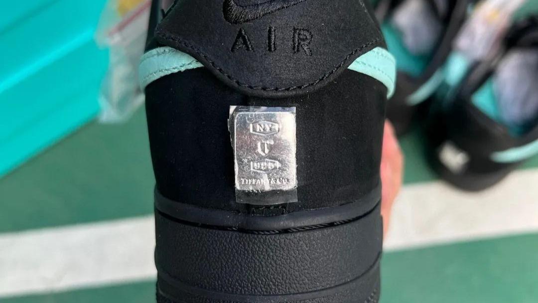 蒂芙尼AF1提前锁定2023年鞋王？刚上市就遭遇仿货危险 对比揭开真假细节差异