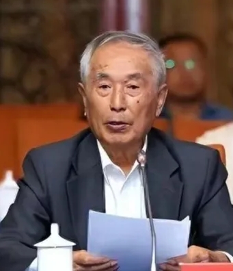 又一位院士支持转基因食品---戴景瑞院士，戴院士表示转基因食品安全可靠，可以一直