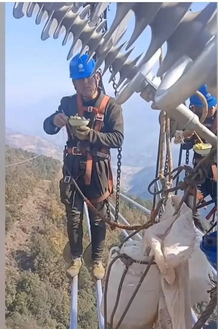 这一天不得二百，没二百我都不会干的。