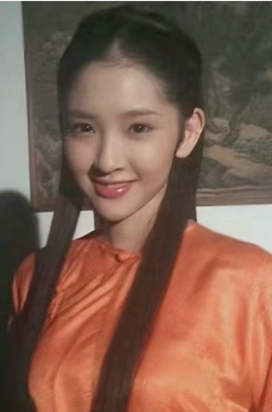 在我的娇憨美学里永远是第一人 ​​​