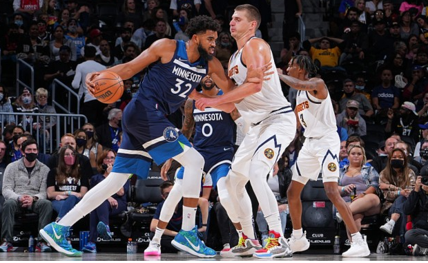 年终大战，3人30+，雄鹿122-129尼克斯，无法忽视的几件事：
1、麦迪逊广