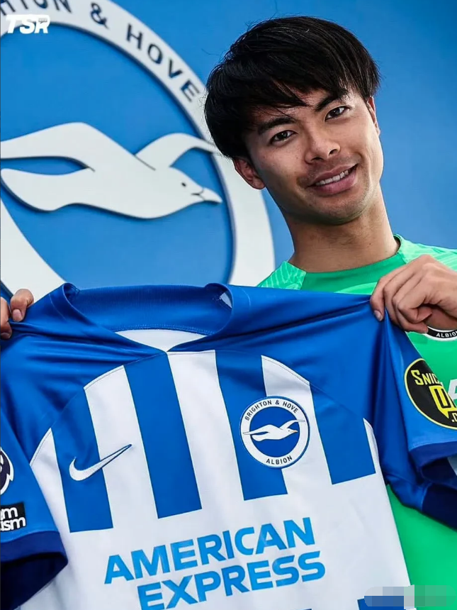 三苫熏续约，暴露了4个可笑的事实：

1.以三球王的表现看，续约后的5000万英