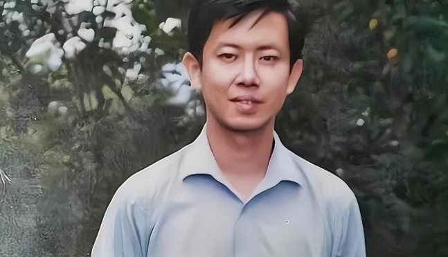 “我没错，宁死不道歉！”2019年7月3日，从教19年的周安员老师，坚决不向学生