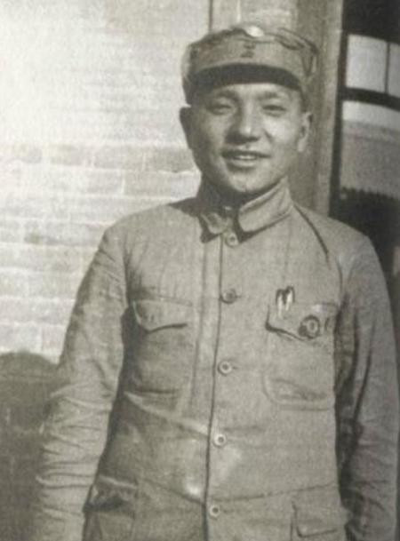 我党第一个被除掉的贪官：邓小平治不了他，惊动毛主席亲自下指示