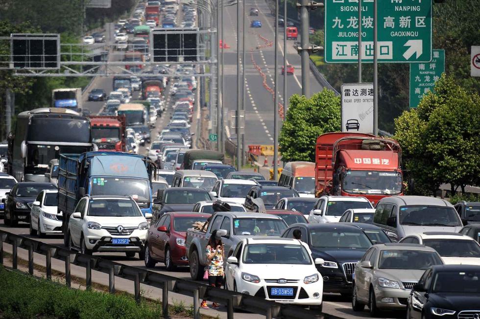 【被预判了？“大聪明”又堵路上?提前3天还堵】

假期第六天，一些人开始返程。
