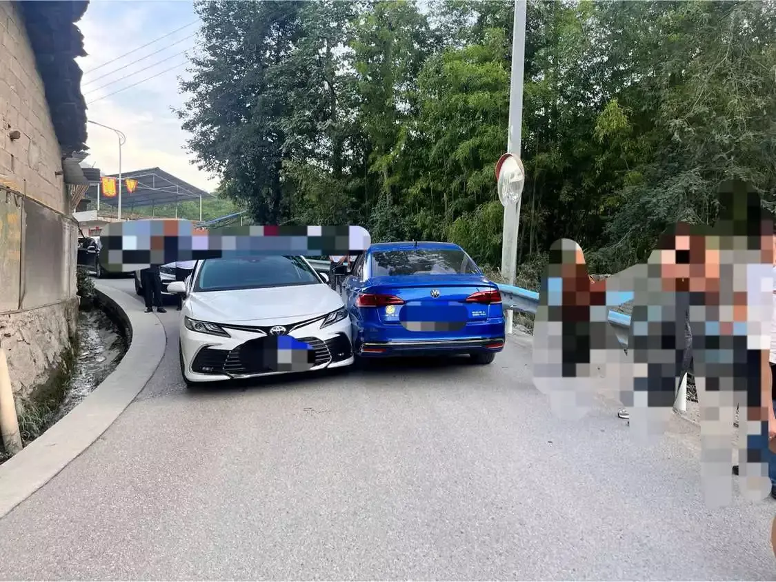 交警定我全责，我蓝色车，合理吗。