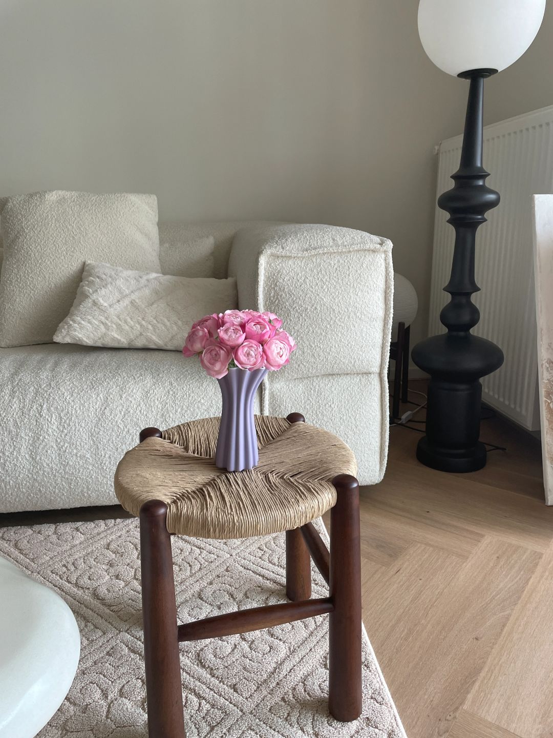 DIY客厅中古凳｜有手就会系列你学废了吗
周末和对象一起DIY了一个中古凳子，只