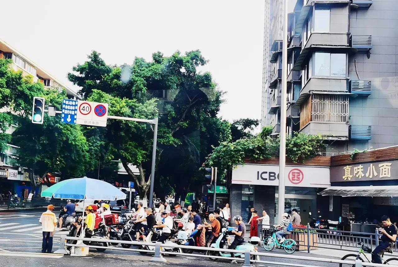 2023年，成都真的不再是原来的成都了！
短短几年时间而已，
太多太多了，就说吃