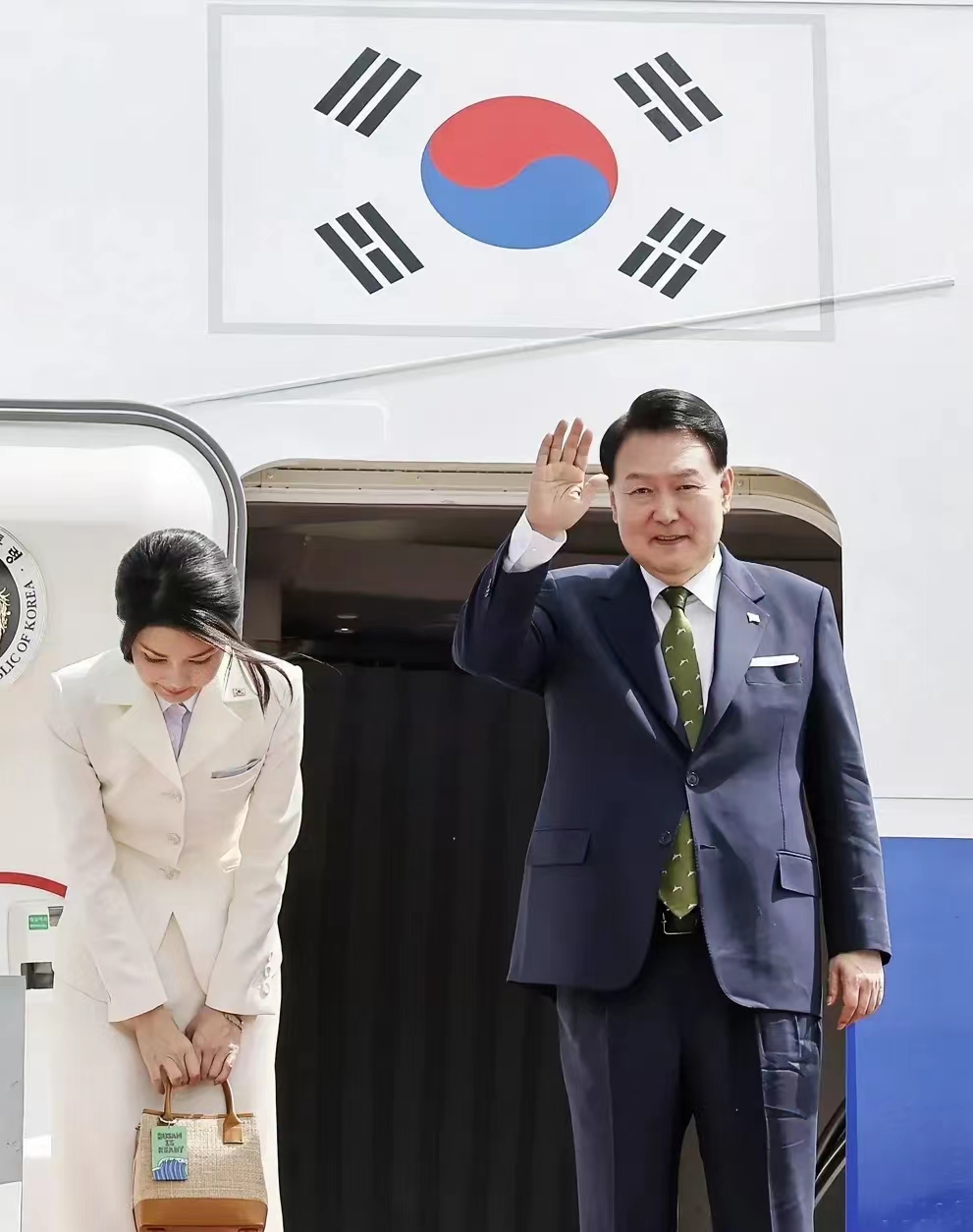 再次刷新纪录！韩国总统室向外界宣布，总统尹锡悦应荷兰方面邀请将从本月11日起对荷