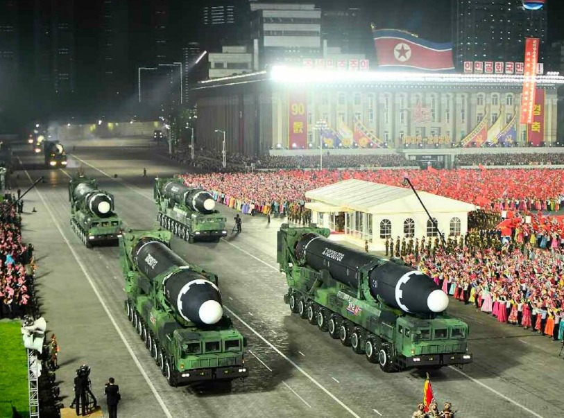 半岛局势发生重大变化，朝军发射“超大巡航导弹”，随时准备发起反击。2月2日，朝鲜