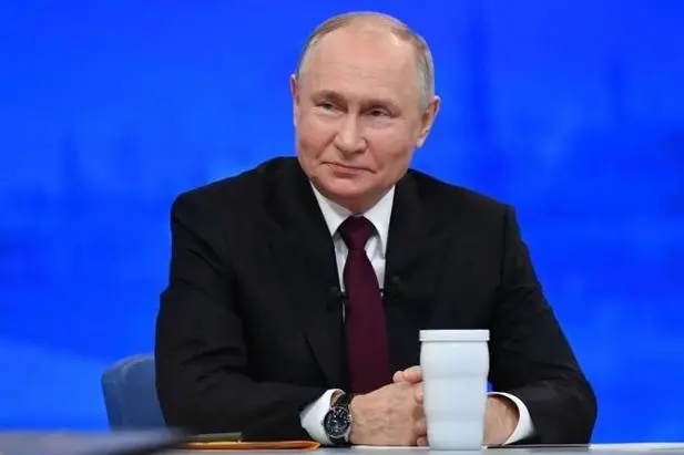 普京有没有替身？网上流传着很多小道消息，说普京有很多替身，有的替身跟普京长得极其