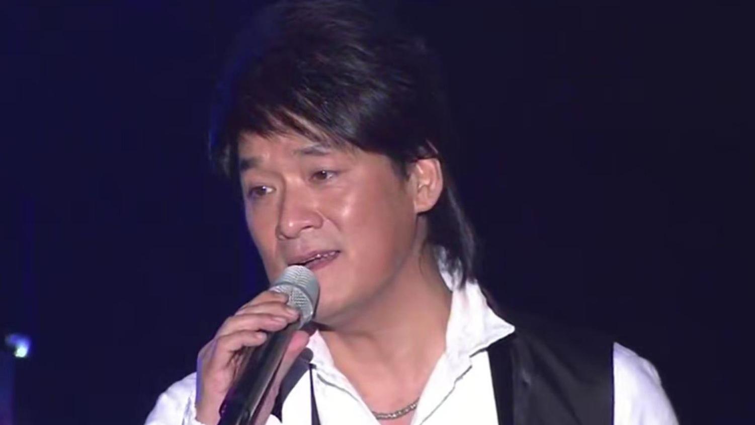 周华健音乐盛典：《刀剑如梦》送别周海媚的感动瞬间