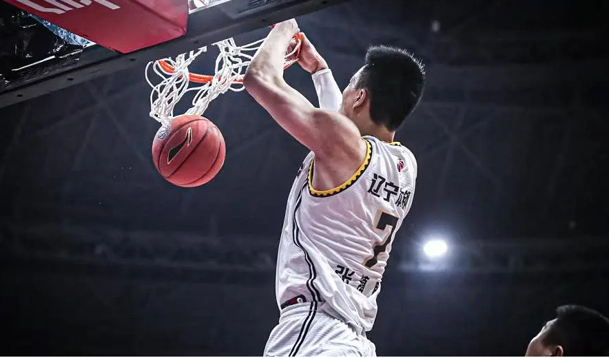 辽宁大胜山西，众将如何论功行赏，最大功臣是赵继伟
张镇麟，27分钟，19+1+2