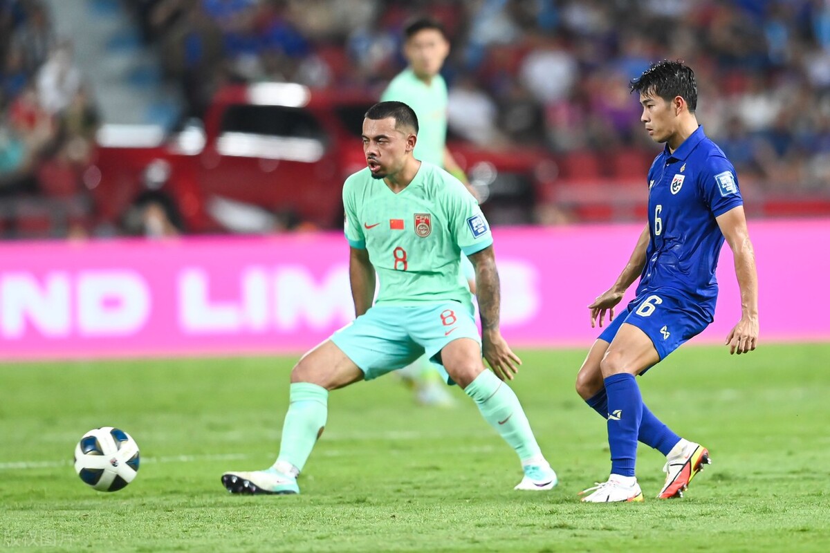 扬科维奇认知能力，以及自我否定能力还是挺强的。对阵韩国的比赛，没有再让李可先发。